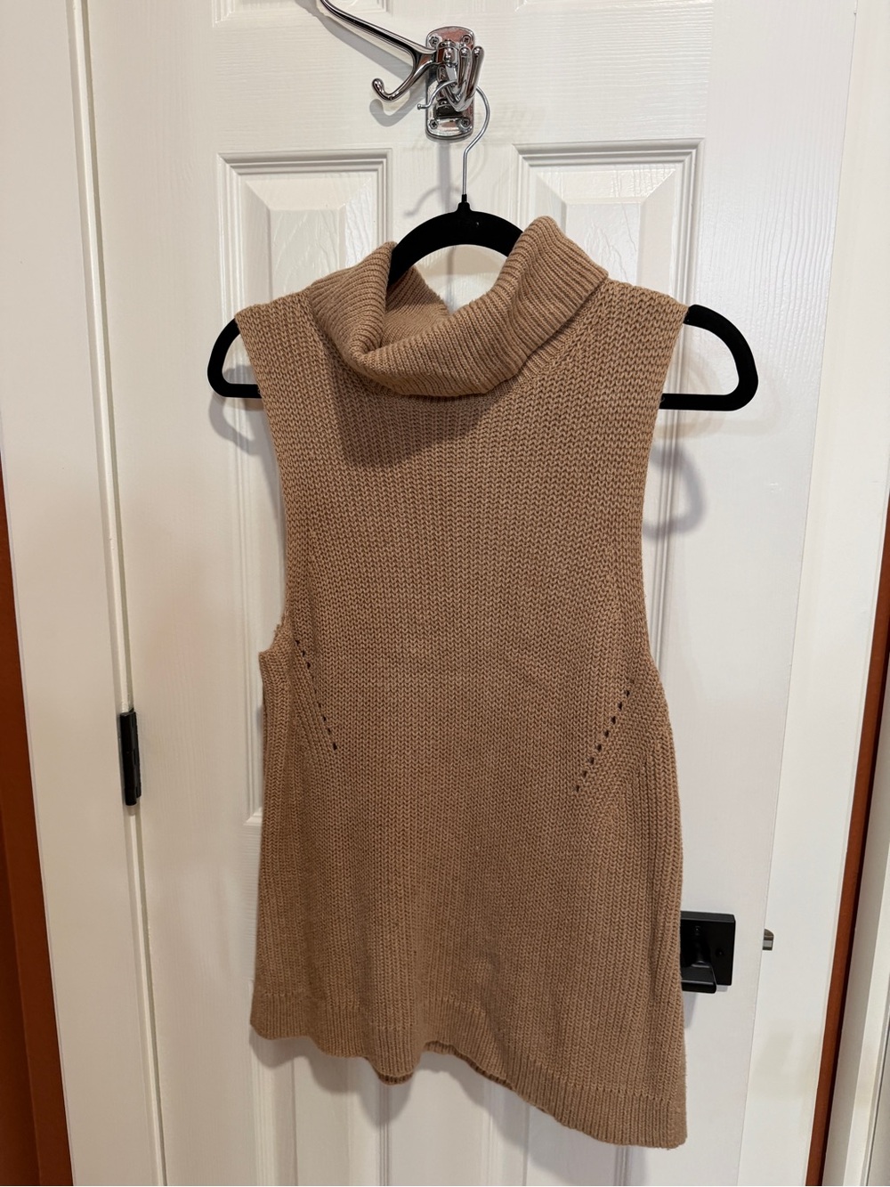 Abercrombie & Fitch Sleeveless Cowl Neck Sweater in Camel